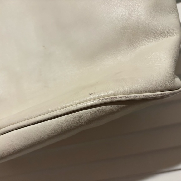 Michael Kors Tan and Cream Tote Bag - Picture 11 of 12